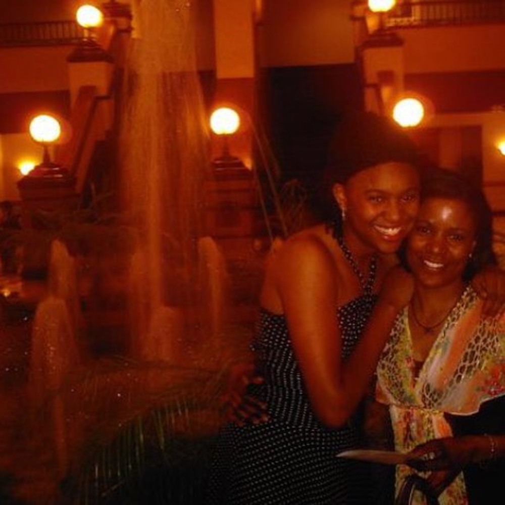 Meet your Posher, Latonya